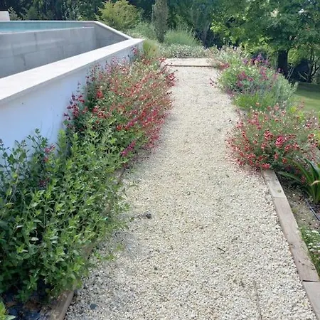 Les Palissieres - D'hotes Bed & Breakfast