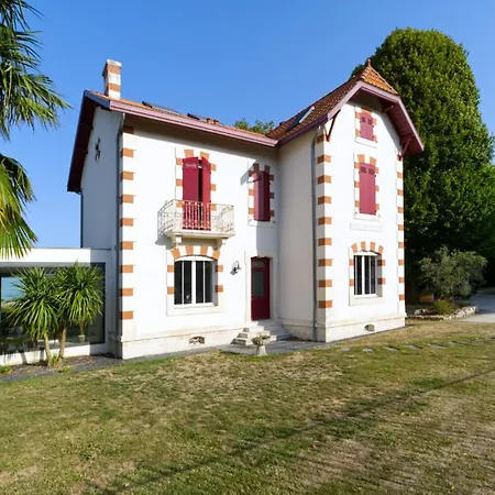 Les Palissieres - D'hotes Bed & Breakfast