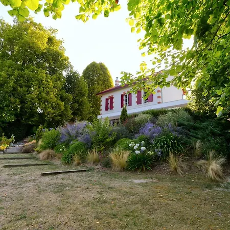 Les Palissieres - D'hotes * Mortagne-sur-Gironde